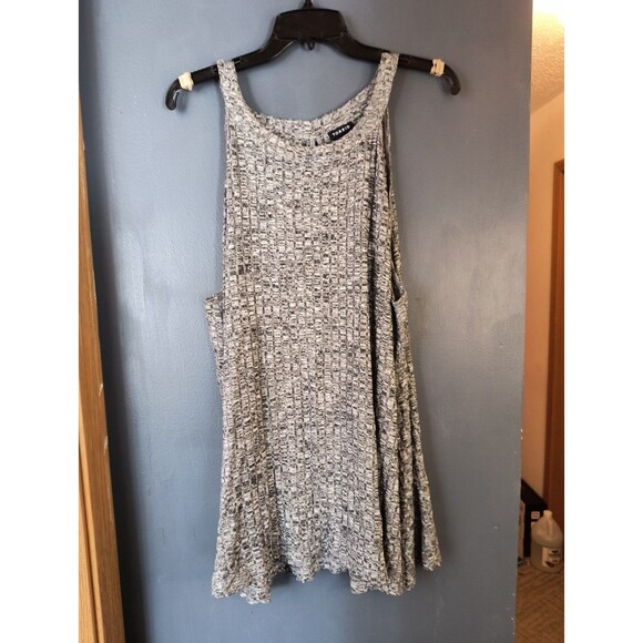 TORRID Tank Top Women's 4 Black White Key Hole High Illusion Neck - Picture 1 of 6